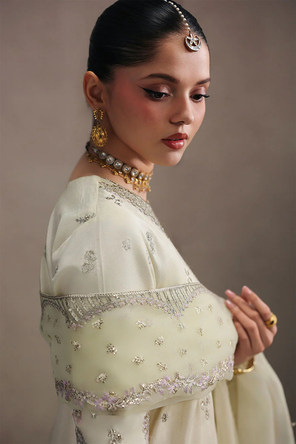 Noor Festive Pret - Embroidery Detail | MEHRAAH