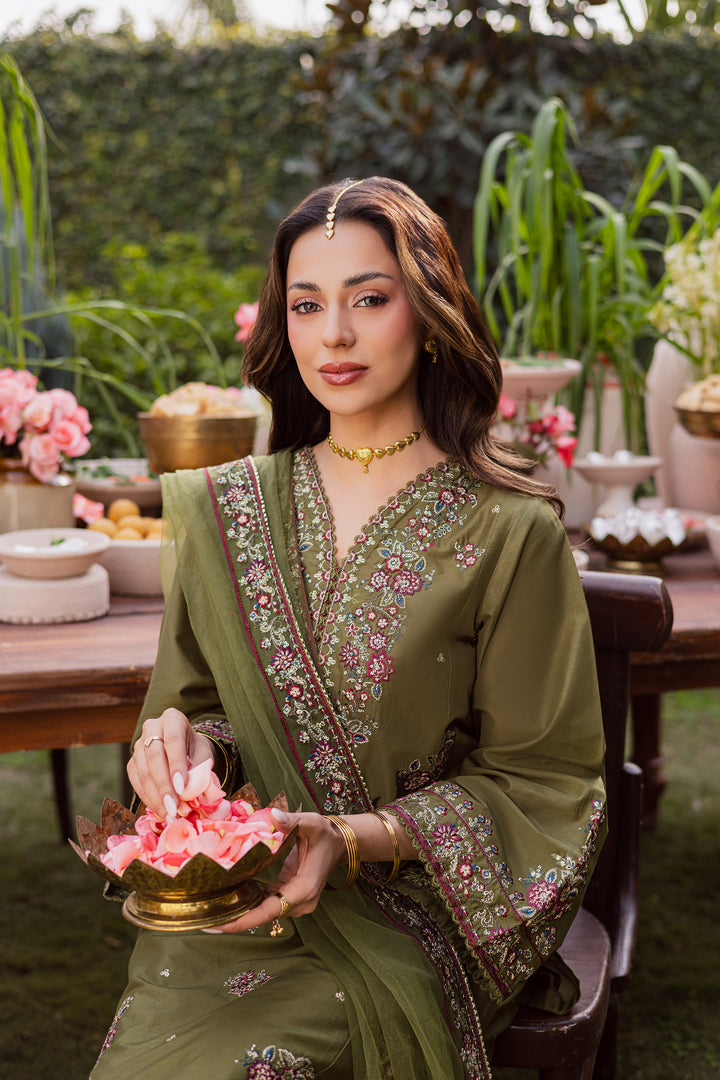 Mehlab 3Pc Festive Embroidered Lawn - Back View | MEHRAAH