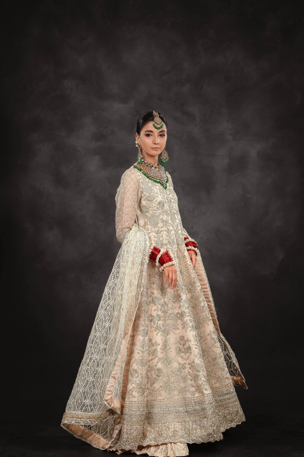 Majestic Aura Maxi - Dupatta Detail | MEHRAAH