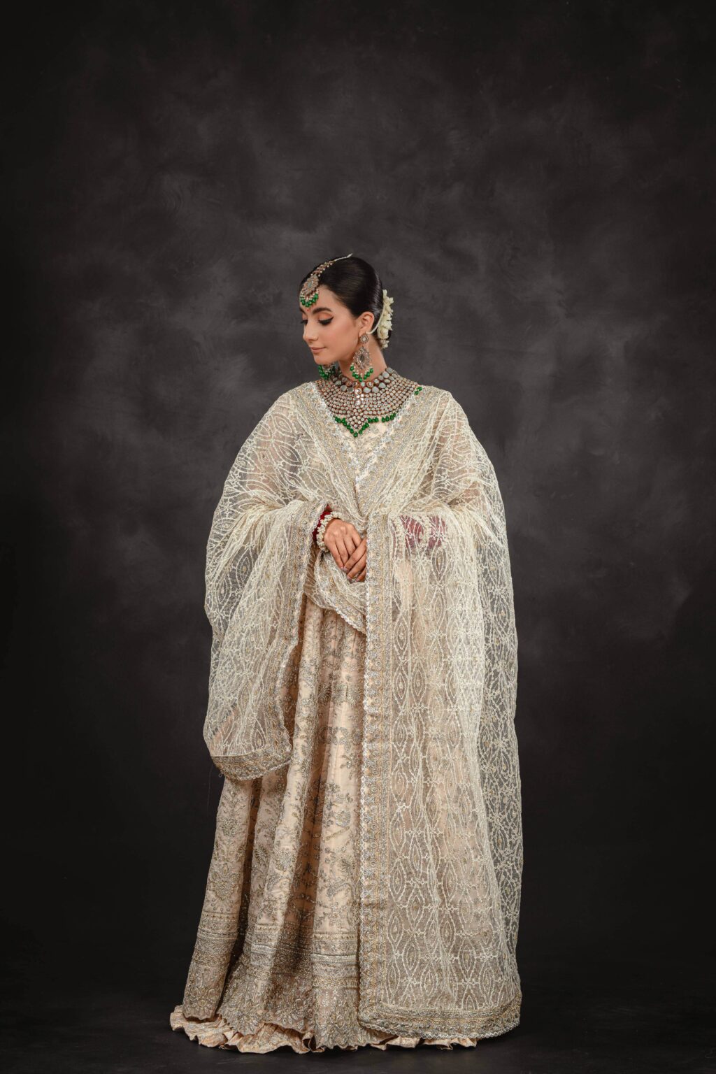 Majestic Aura Maxi - Styling View | MEHRAAH