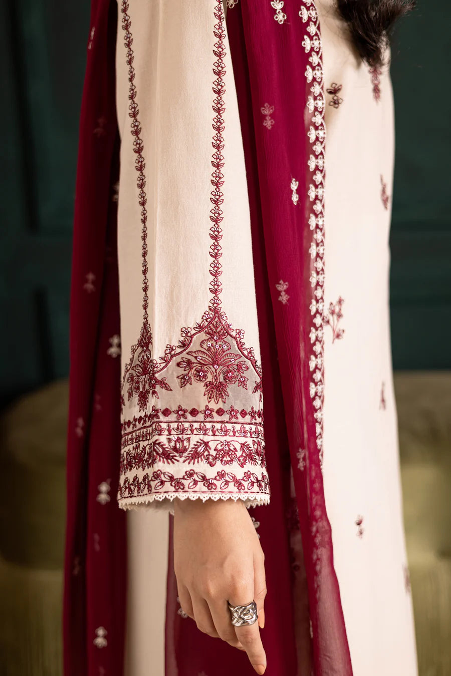 Ivory Rua 3Pc Embroidered Lawn Dress - Full Look | MEHRAAH